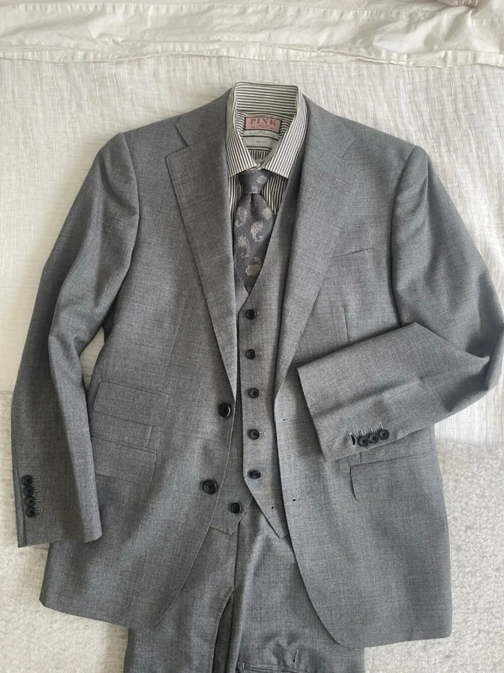 Thom Sweeney Savile Row 3-Piece Gray Wool Suit 38R Very Good Condition $3,265